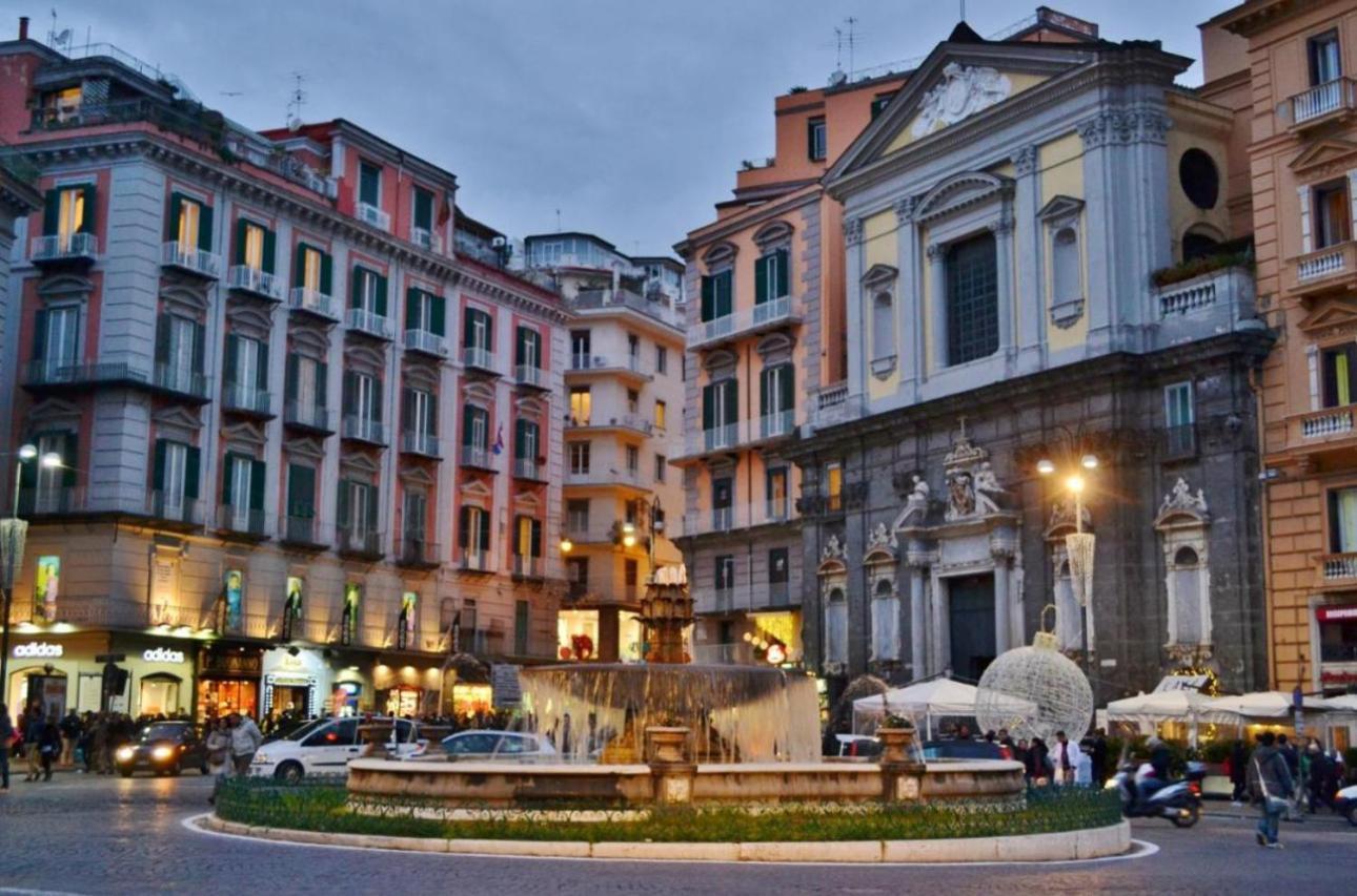 Relais Santa Chiara Lejlighed Napoli Eksteriør billede